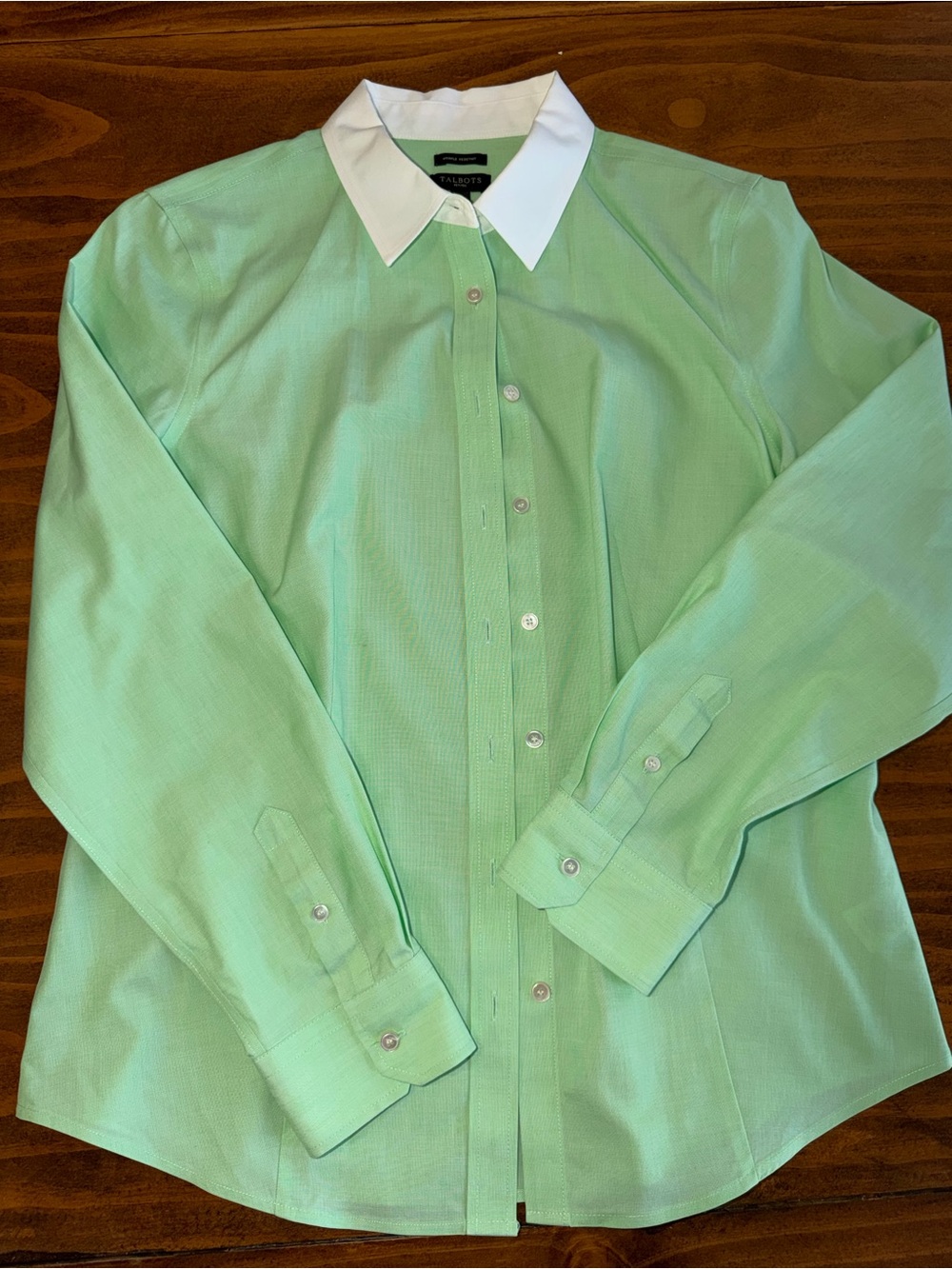 Talbots 8P Mint Green Button-Down Shirt with White Collar Wrinkle Resistant